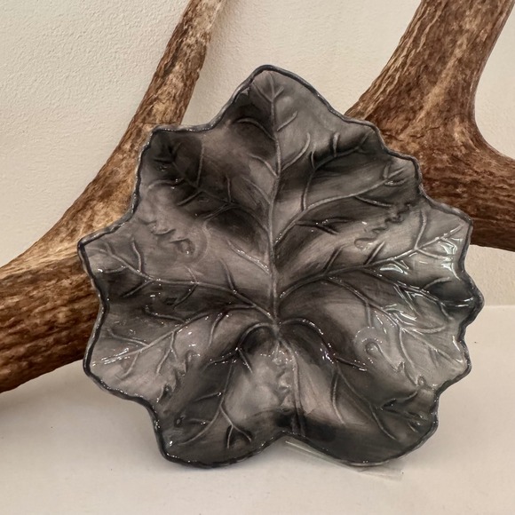 Laurie Gates Other - Laurie Gates Regency Gray Ceramic Leaf Bowl Decorative Trinket Dish 7" Autumn